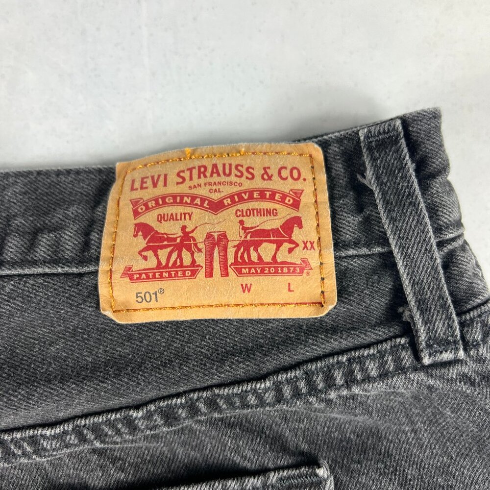 Levi's Jean Short Women 34 501 High Rise Black Cut Off Cotton Denim Jorts Tag 34 - Picture 8 of 16